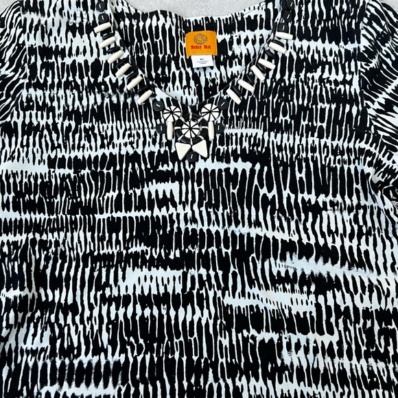 Ruby Rd. Women XL 3/4 Sleeve Black and White - Picture 2 of 10